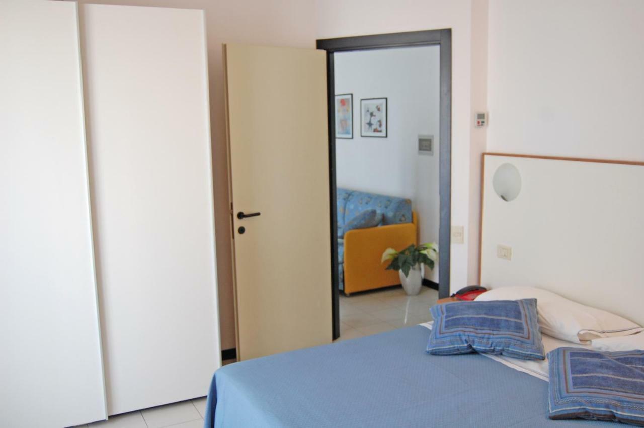 Residence Sangiorgi Cattolica Exterior foto